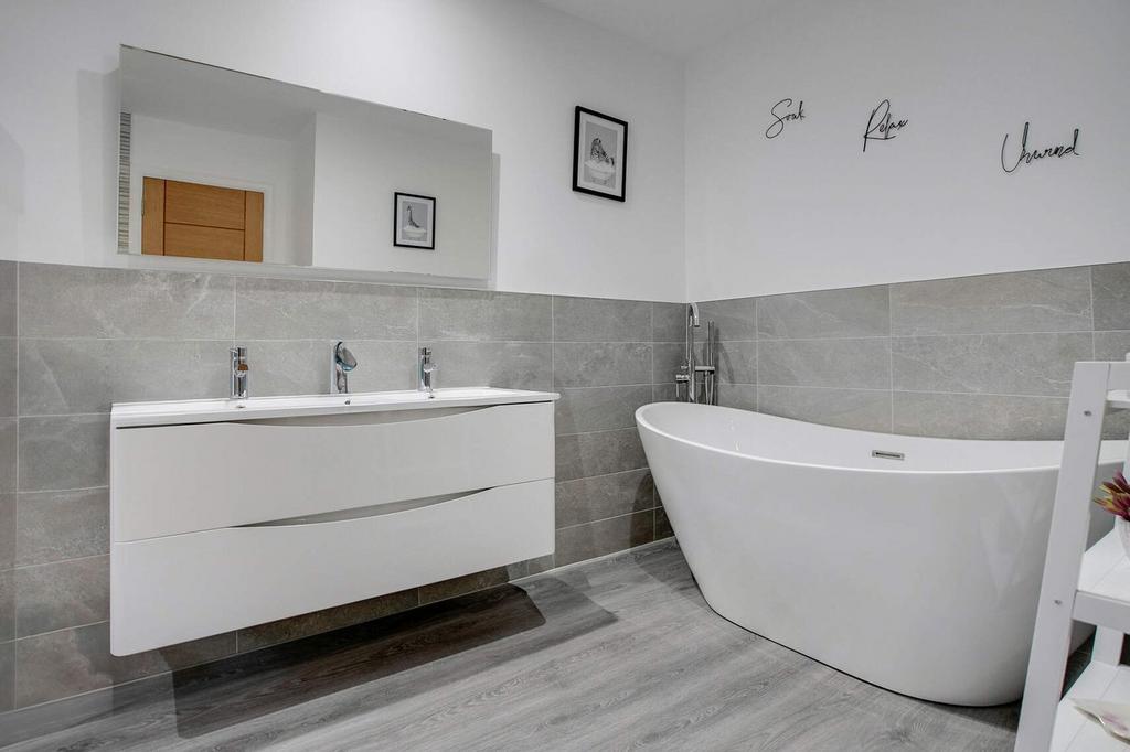 Ensuite