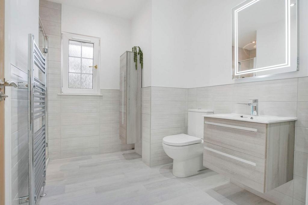 Family bathroom
