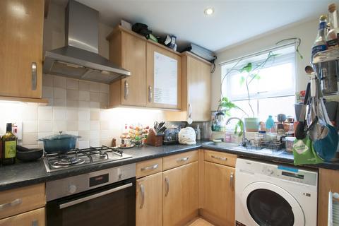 3 bedroom semi-detached house for sale, Walker Crescent, Slough