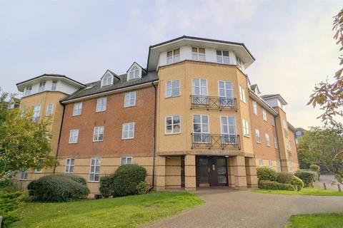 2 bedroom apartment to rent, Dexter Close, St Albans