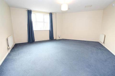 2 bedroom apartment to rent, Dexter Close, St Albans