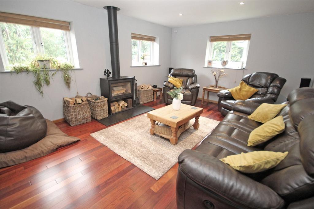 Caird Avenue, New Milton, Hampshire... 5 bed bungalow for sale £695,000