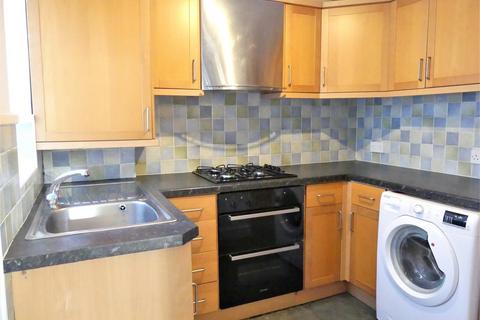 3 bedroom terraced house to rent, East Parade, Ilkley LS29