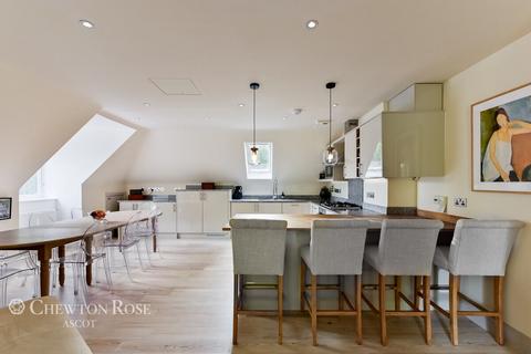 undefined, London Road, ASCOT