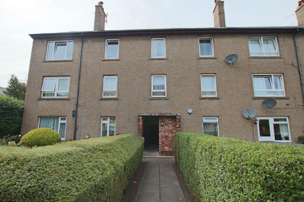 Manor Place, Broughty Ferry, Dundee, DD5 2 bed flat to rent £800 pcm