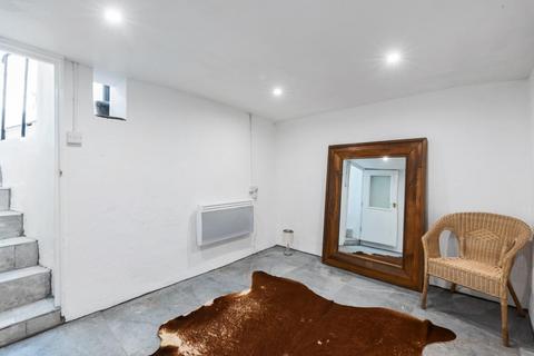 1 bedroom flat for sale, Lower East Hayes, Bath BA1