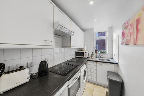 2 bedroom apartment to rent, Clifford's Inn, London EC4A