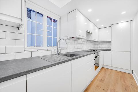 3 bedroom flat to rent, Beaumont St, London, W1G