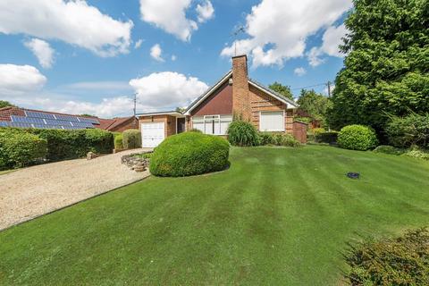 3 bedroom detached bungalow for sale, Ellisfield,  Basingstoke,  RG25