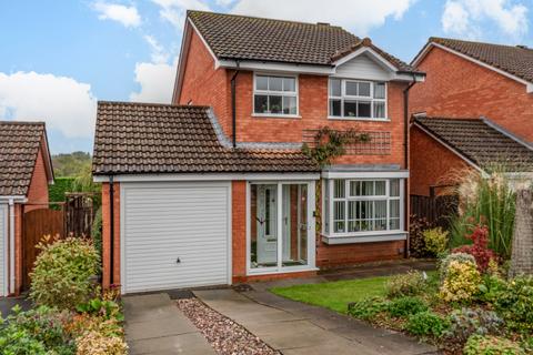 3 bedroom detached house for sale, Mercot Close, Oakenshaw South, Redditch, B98