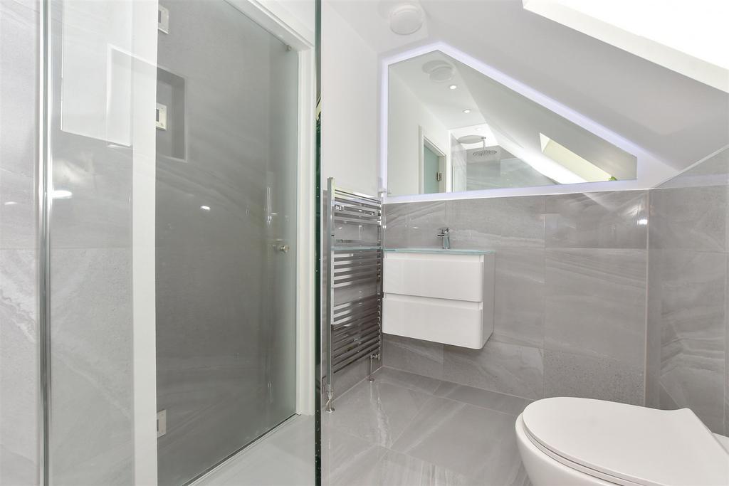 En Suite Shower Room