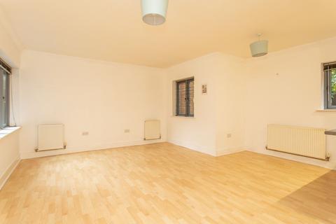 2 bedroom apartment to rent, Bellflower Mews, Canterbury, CT1