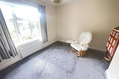 207 Castle Road, Salisbury, SP1 3RX