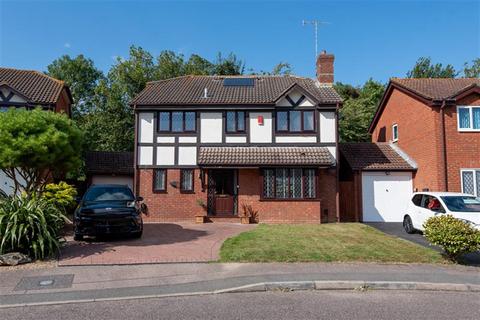 18 Apsley Way, Worthing, BN13 3RE
