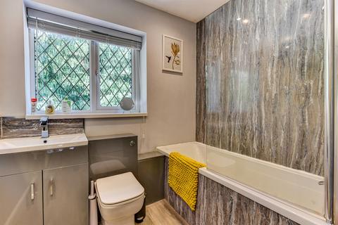 18 Apsley Way, Worthing, BN13 3RE