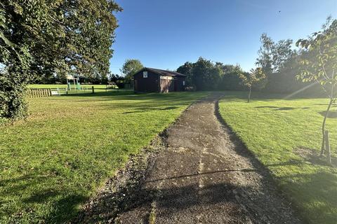 Plot to rent, Woodland Way, Airmyn, Goole