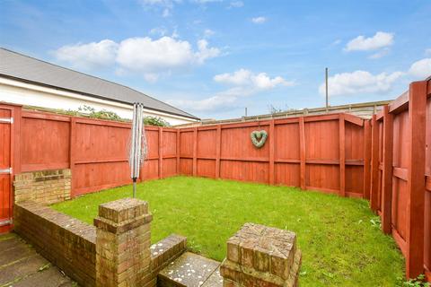 3 bedroom end of terrace house for sale, North Street, Sandown, Isle of Wight