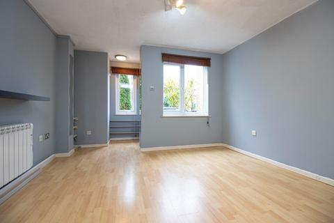 1 bedroom terraced house to rent, Redwood Way, Barnet, EN5