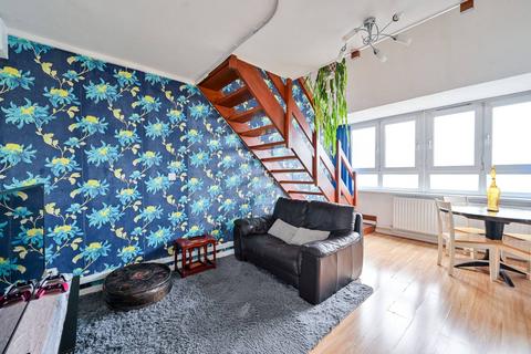 1 bedroom flat for sale, Kennington Lane, Elephant and Castle, London, SE11