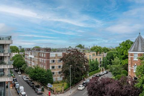 3 bedroom flat for sale, Keswick Road, East Putney, London, SW15