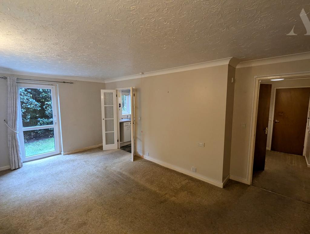 Barons Court - Living Room