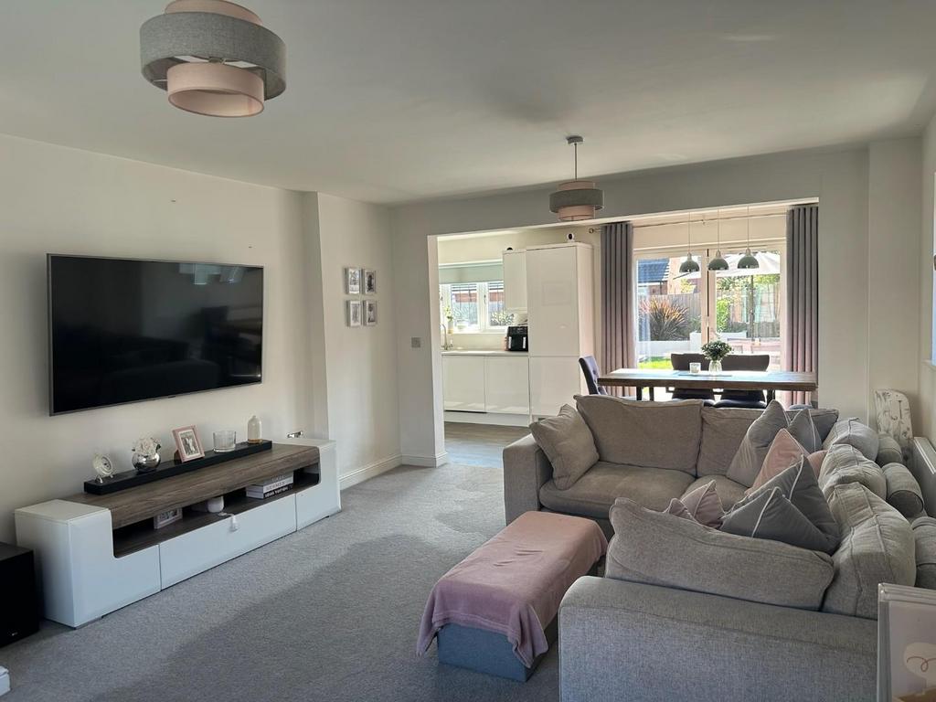 Jenkins Avenue, Retford 4 bed detached house for sale £360,000