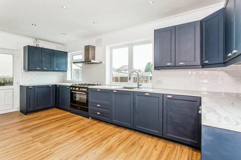 4 bedroom detached house for sale, Bournemouth Park Road, Southend-on-Sea SS2