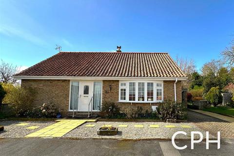10 Castle Close, Thornton Le Dale, Pickering, YO18 7TW
