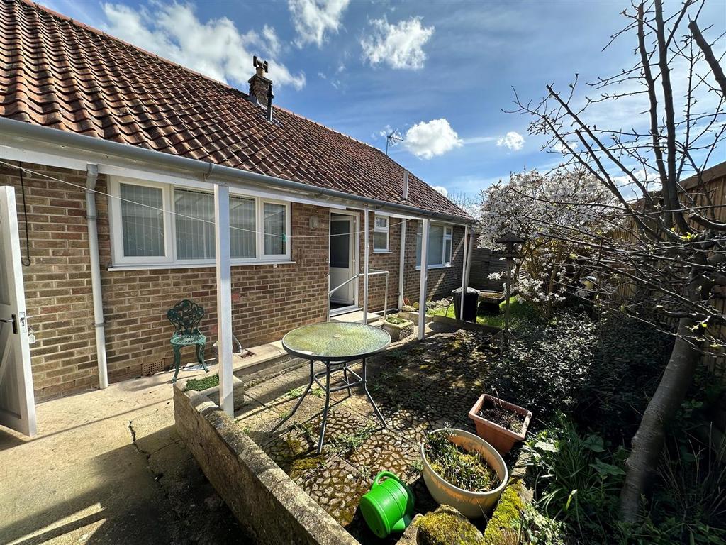 To rear of property.jpg