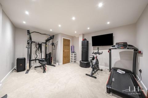 30 Mascalls Gardens, Brentwood, CM14 5LT