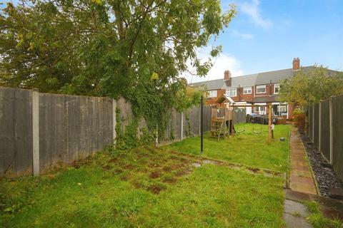 3 bedroom terraced house for sale, Boothferry Road, Hessle