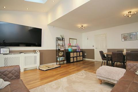 62 Union Road, Low Moor, Bradford, BD12 0DF
