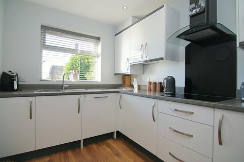 62 Union Road, Low Moor, Bradford, BD12 0DF
