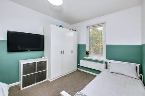 3/4 Loganlea Drive, Edinburgh, EH7 6LS