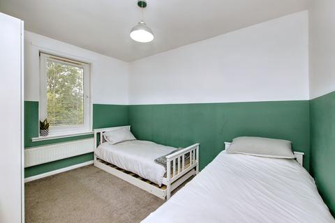3/4 Loganlea Drive, Edinburgh, EH7 6LS