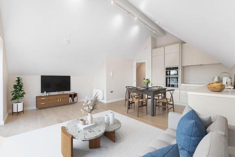 3 bedroom maisonette for sale, Kings Mews, SW2