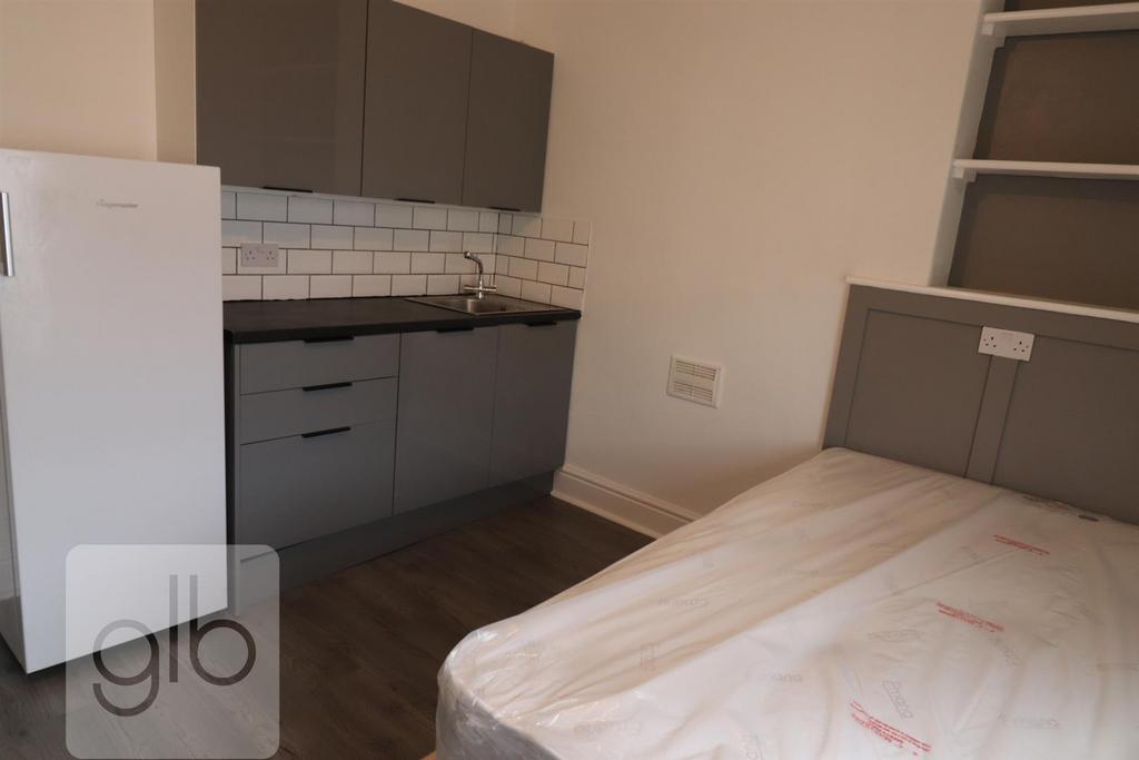 Warwick Street, Leamington Spa 1 bed in a house share to rent £825