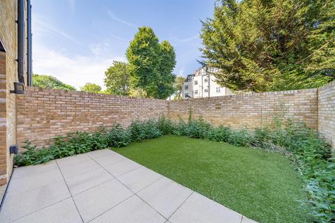 2 bedroom maisonette for sale, Kings Mews, SW2