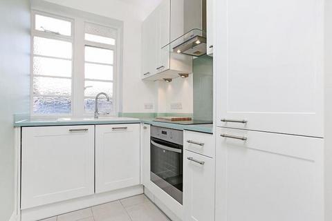 2 bedroom flat to rent, Pembroke Road, London W8