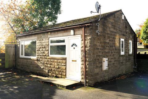 2 bedroom bungalow to rent, Sunnybank Road, Bradford, West Yorkshire, BD5