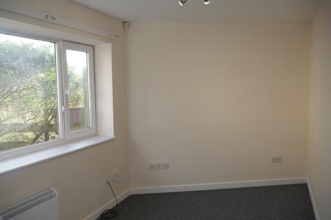 2 bedroom bungalow to rent, Sunnybank Road, Bradford, West Yorkshire, BD5