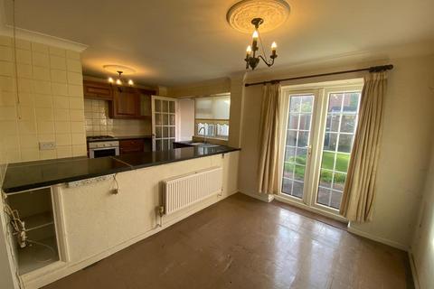 66 Fairways, Waltham Abbey, EN9 1SY