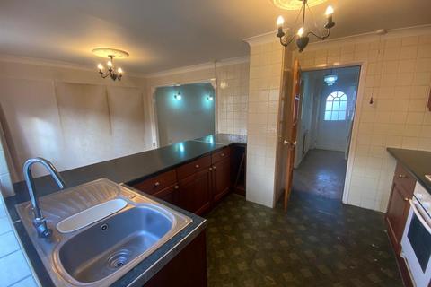 66 Fairways, Waltham Abbey, EN9 1SY