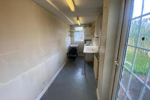 66 Fairways, Waltham Abbey, EN9 1SY