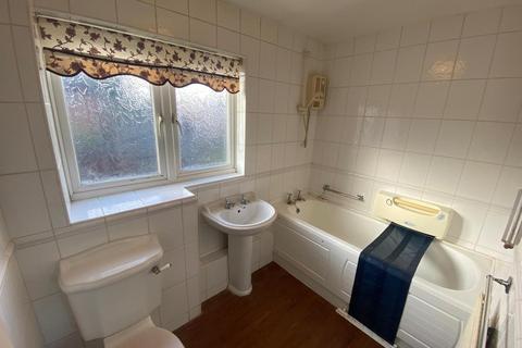 66 Fairways, Waltham Abbey, EN9 1SY