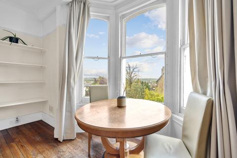 2 bedroom flat for sale, Thornton Hill, London SW19