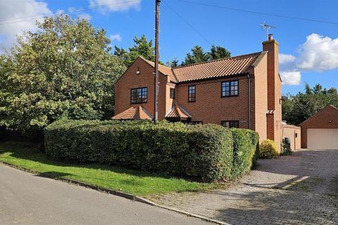 4 bedroom detached house for sale, Lombard Street, Orston