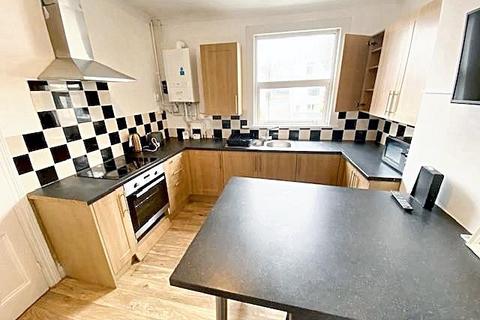 3 bedroom house to rent, West Hill Road, Plymouth PL4