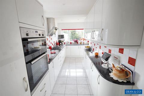 3 bedroom semi-detached house for sale, Applesham Avenue, Hove