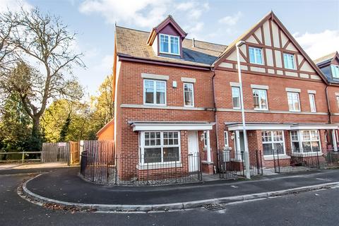 4 bedroom semi-detached house for sale, Scholars Park, Darlington